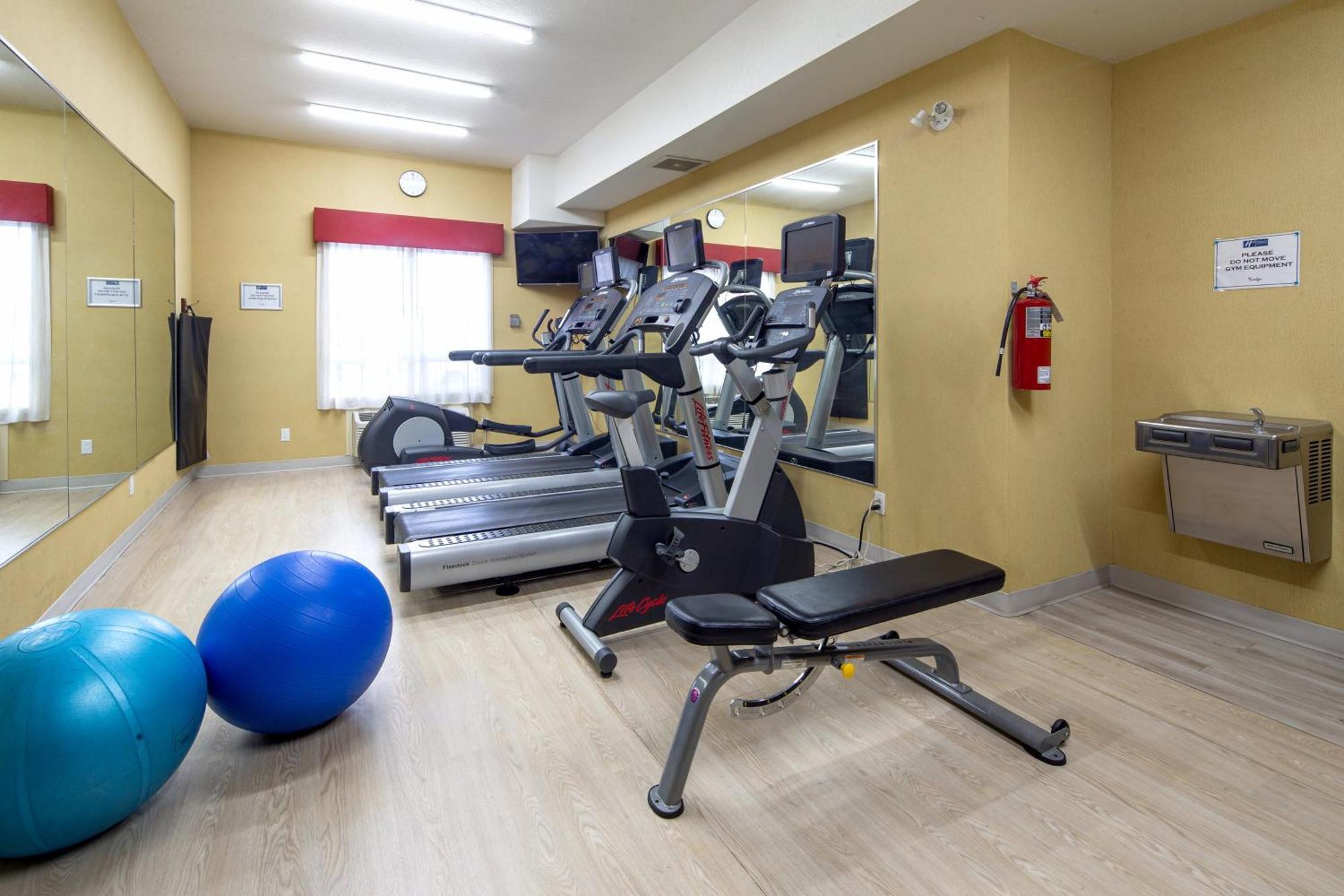 Holiday Inn Express Hotel & Suites Edson By Ihg Εξωτερικό φωτογραφία
