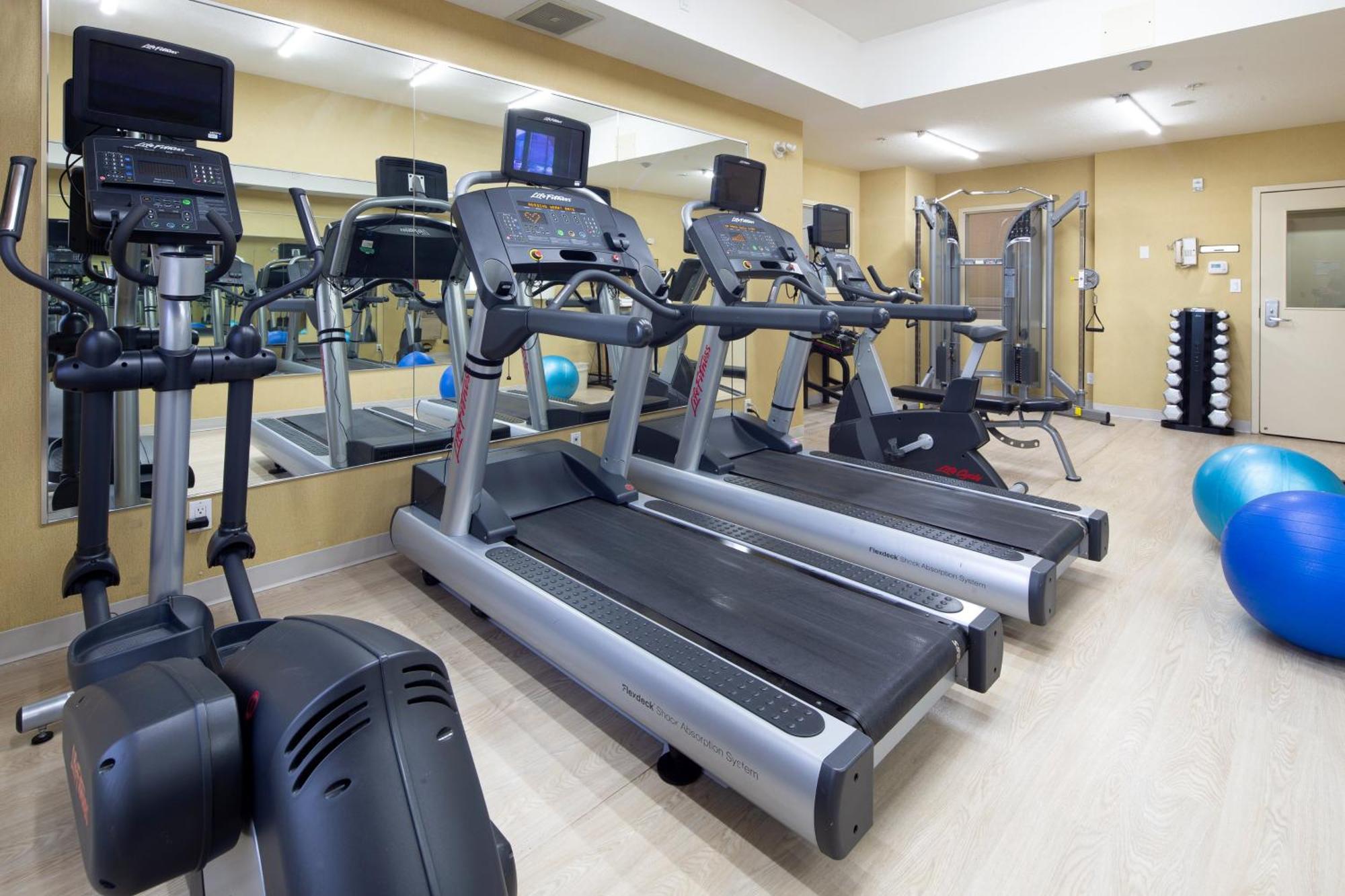 Holiday Inn Express Hotel & Suites Edson By Ihg Εξωτερικό φωτογραφία