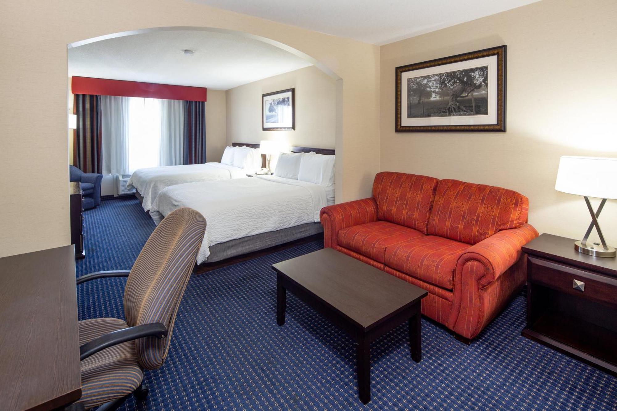 Holiday Inn Express Hotel & Suites Edson By Ihg Εξωτερικό φωτογραφία