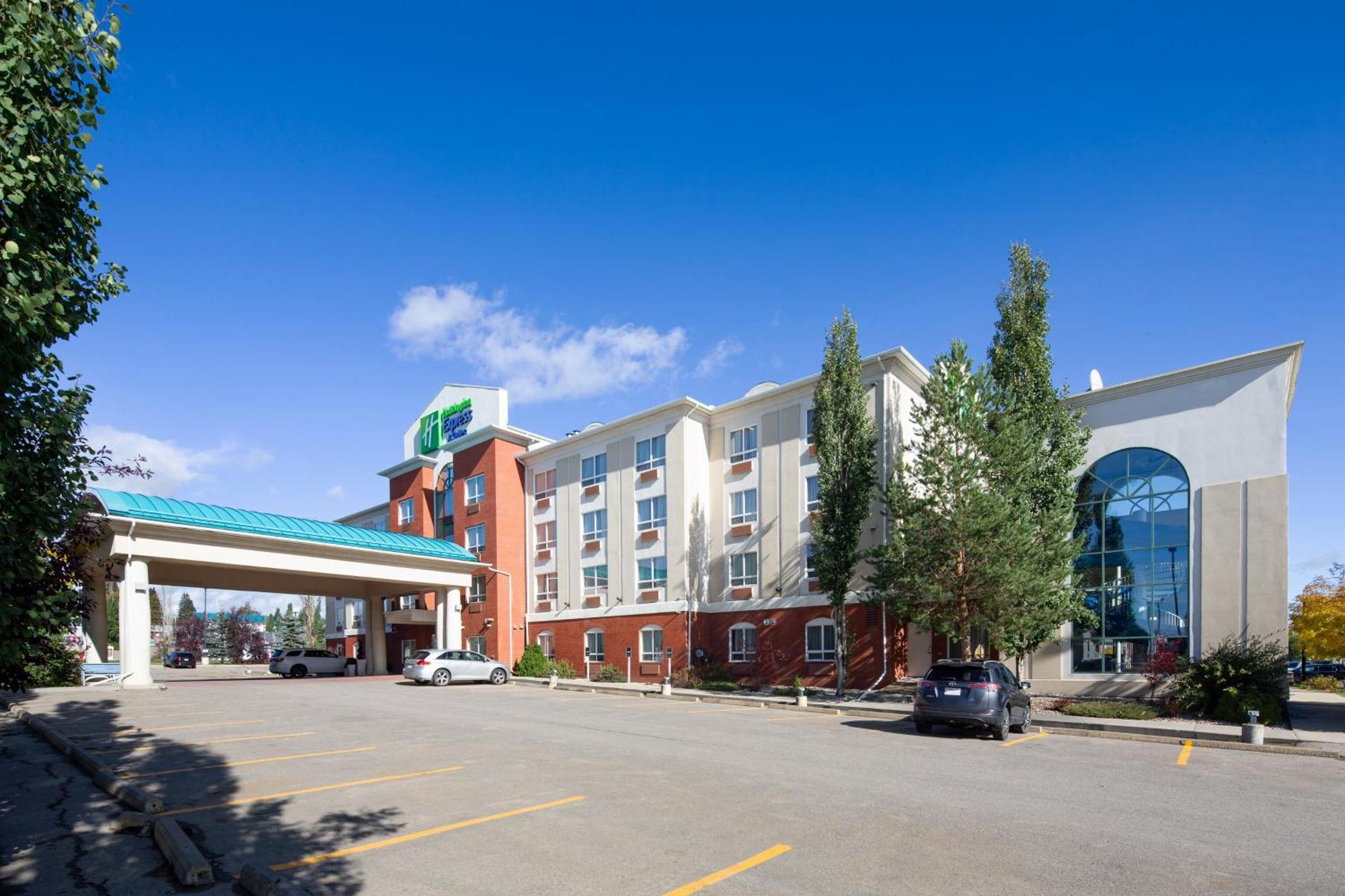Holiday Inn Express Hotel & Suites Edson By Ihg Εξωτερικό φωτογραφία