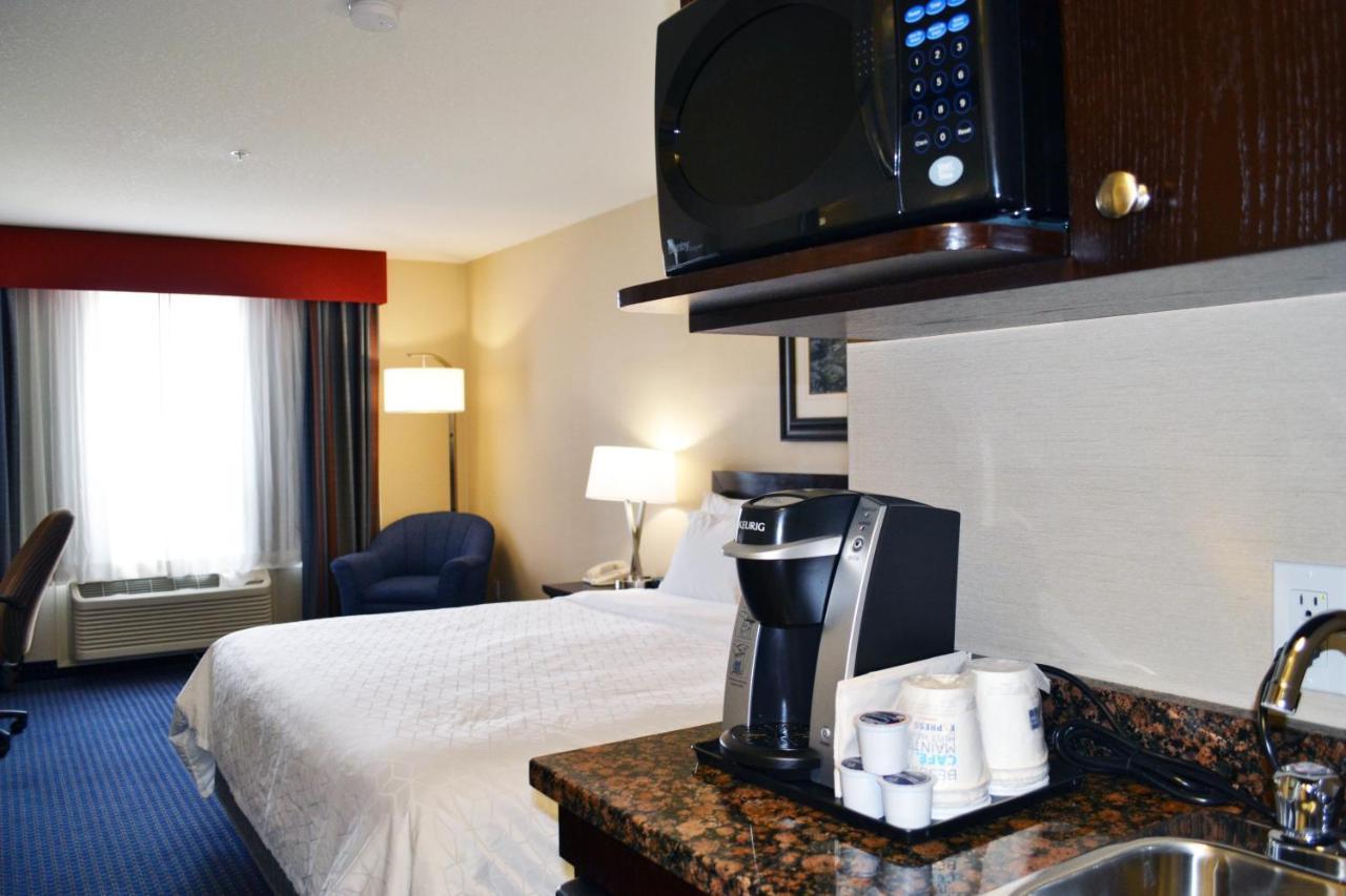 Holiday Inn Express Hotel & Suites Edson By Ihg Εξωτερικό φωτογραφία